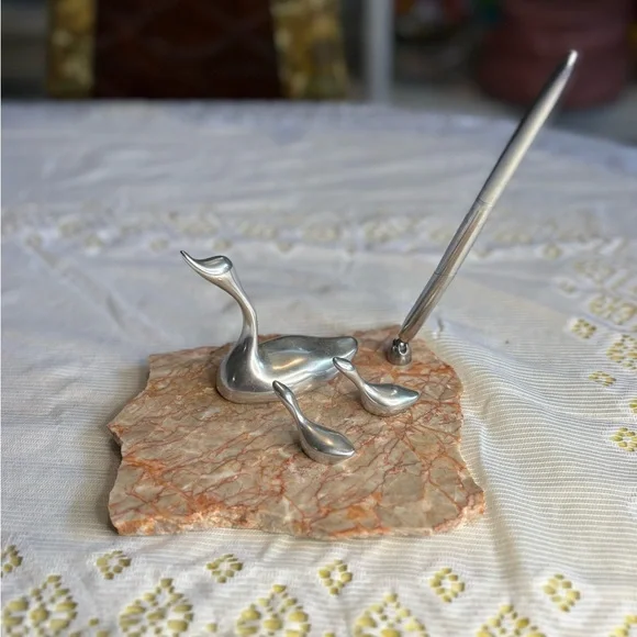 Vintage Hoselton Silver Duck Family Pen Holder - Picture 2 of 8